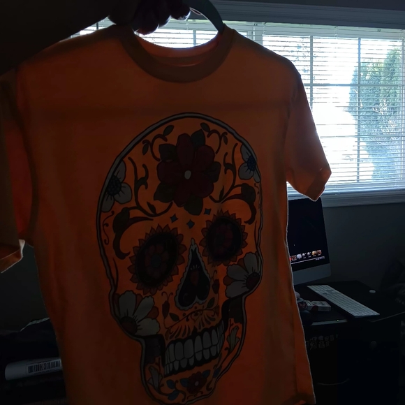 Yellow Sugar Skull Graphic Tee - Picture 2 of 10